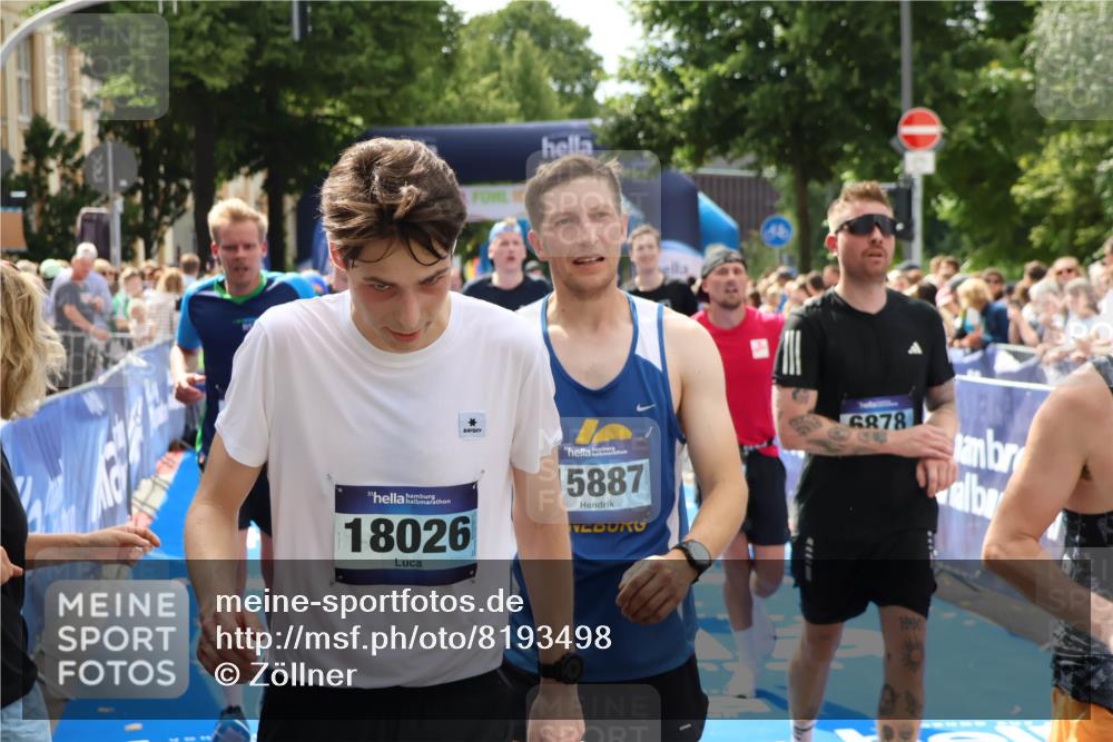 29.06.2025 - hella hamburg halbmarathon Zöllner http://msf.ph/oto/8193498 29.06.2025 10:34:47 Ziel 1217, 1562, 2879, 5048, 5152, 5554, 6169, 6878, 8395, 12369, 14289, 14388, 14549, 14603, 14629, 15991, 17014, 18237 meine-sportfotos.de
