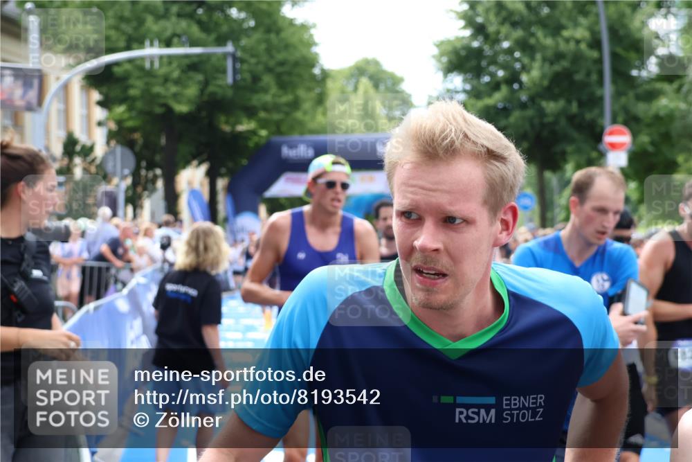 29.06.2025 - hella hamburg halbmarathon Zöllner http://msf.ph/oto/8193542 29.06.2025 10:34:54 Ziel 1217, 1562, 2879, 4477, 6704, 7466, 12204, 12751, 14388, 14629, 14952, 15991, 16712, 18183, 18237, 18419, 18837 meine-sportfotos.de