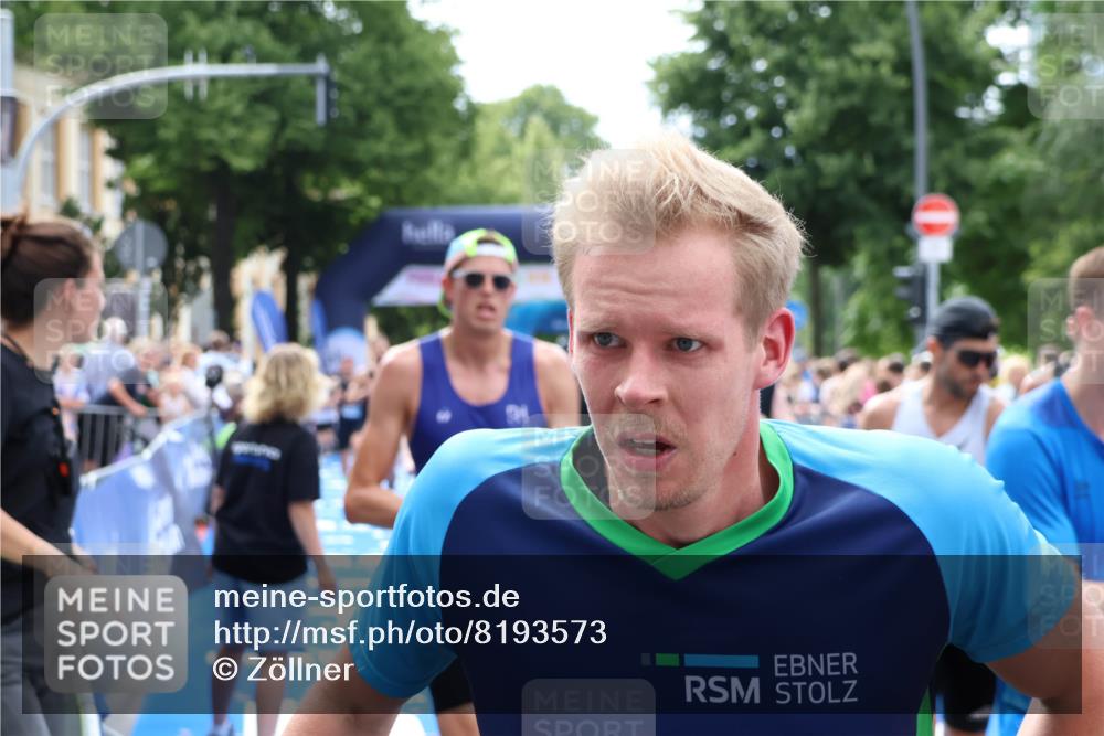 29.06.2025 - hella hamburg halbmarathon Zöllner http://msf.ph/oto/8193573 29.06.2025 10:34:54 Ziel 1217, 1562, 2879, 4477, 6704, 7466, 12204, 12751, 14388, 14629, 14952, 15991, 16712, 18183, 18237, 18419, 18837 meine-sportfotos.de