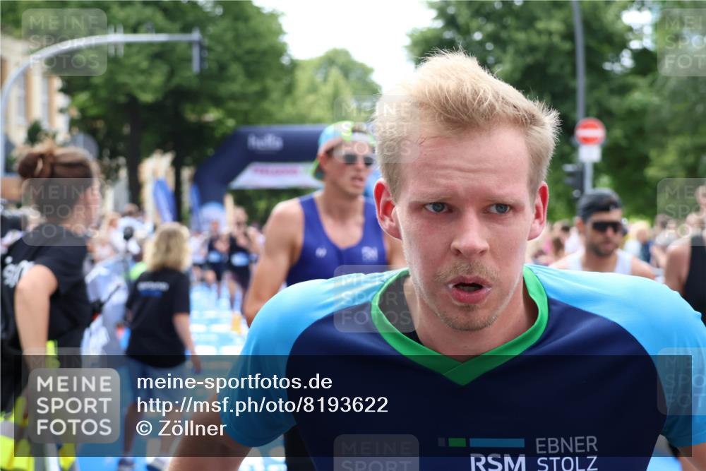 29.06.2025 - hella hamburg halbmarathon Zöllner http://msf.ph/oto/8193622 29.06.2025 10:34:54 Ziel 1217, 1562, 2879, 4477, 6704, 7466, 12204, 12751, 14388, 14629, 14952, 15991, 16712, 18183, 18237, 18419, 18837 meine-sportfotos.de