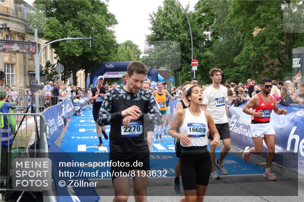 29.06.2025 - hella hamburg halbmarathon Zöllner http://msf.ph/oto/8193632 29.06.2025 10:45:17 Ziel 2188, 6054, 6375, 6575, 6819, 7087, 9302, 10064, 12783, 15563, 15636, 15651, 15741, 15760, 16513, 16685, 17120, 17960, 18346, 18718 meine-sportfotos.de