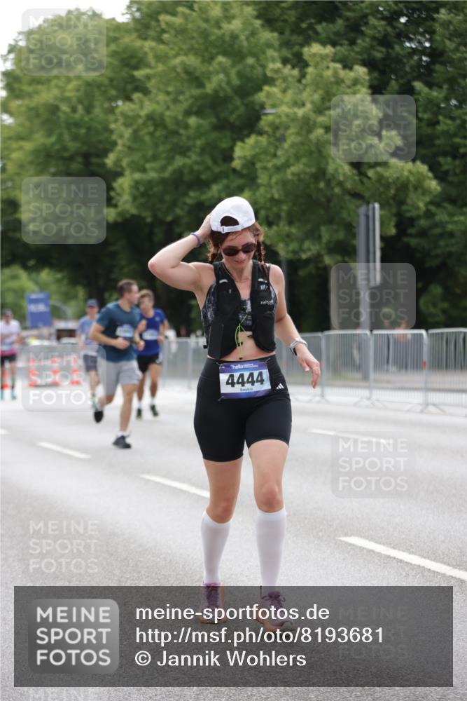 29.06.2025 - hella hamburg halbmarathon Jannik Wohlers http://msf.ph/oto/8193681 29.06.2025 10:24:28 Lombardsbrücke 1740, 2108, 2249, 3099, 3113, 4008, 4010, 4444, 5126, 6261, 9573, 10907, 11400, 11816, 11817, 14898, 15124, 15942, 17535, 17954, 18194, 18198 meine-sportfotos.de