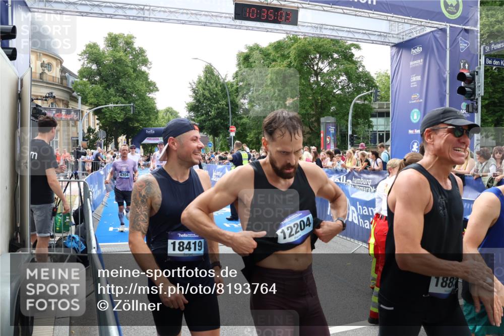 29.06.2025 - hella hamburg halbmarathon Zöllner http://msf.ph/oto/8193764 29.06.2025 10:35:02 Ziel 4477, 6704, 7972, 8864, 12044, 12751, 15391, 15902, 16140, 16177, 16712, 17643, 18183, 18220 meine-sportfotos.de