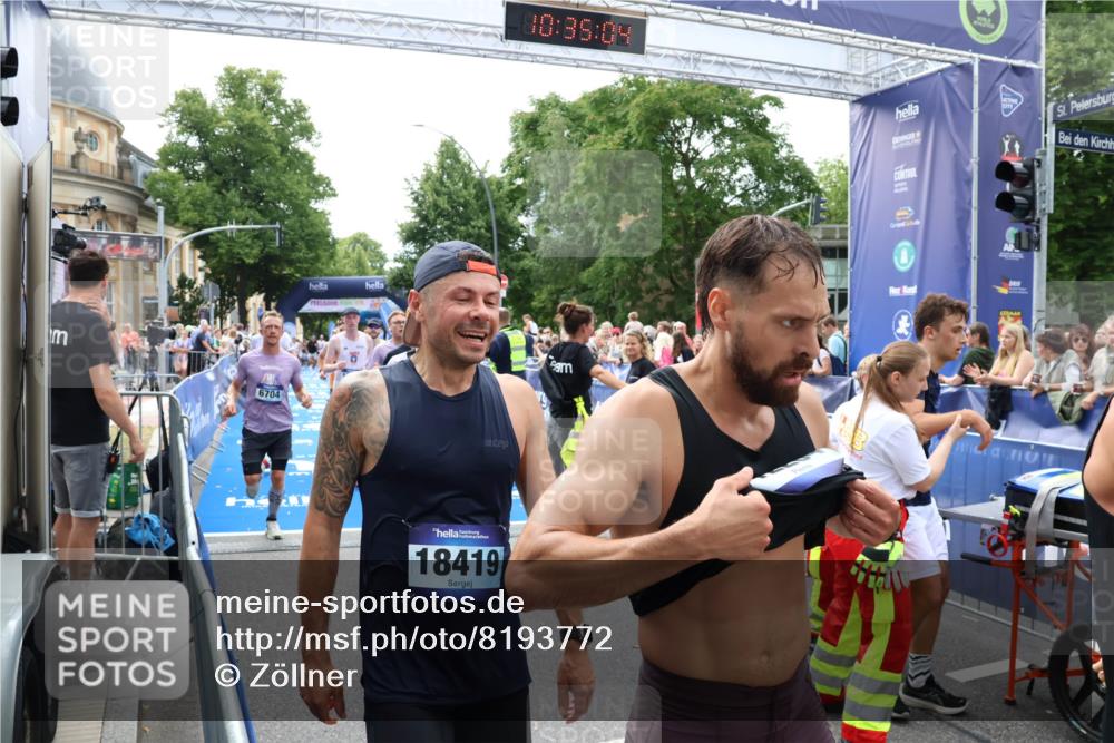 29.06.2025 - hella hamburg halbmarathon Zöllner http://msf.ph/oto/8193772 29.06.2025 10:35:02 Ziel 4477, 6704, 7972, 8864, 12044, 12751, 15391, 15902, 16140, 16177, 16712, 17643, 18183, 18220 meine-sportfotos.de
