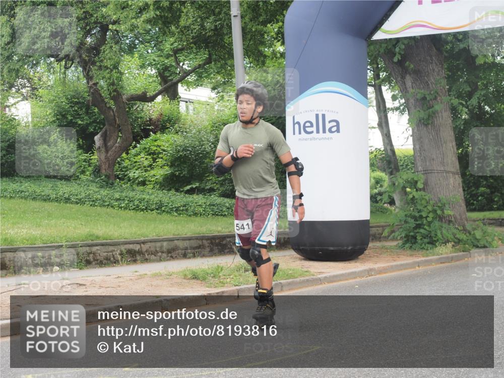 29.06.2025 - hella hamburg halbmarathon KatJ http://msf.ph/oto/8193816 29.06.2025 09:27:14 Zwischen KM18-KM19  meine-sportfotos.de