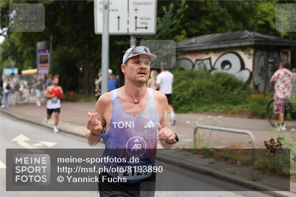29.06.2025 - hella hamburg halbmarathon Yannick Fuchs http://msf.ph/oto/8193890 29.06.2025 10:31:24 20KM 1385, 1411, 1571, 2121, 3959, 5092, 5315, 5961, 6529, 6915, 7831, 8084, 8121, 9296, 9313, 10404, 10680, 11120, 11304, 11620, 11833, 12168, 12916, 13972, 14075, 16158, 17024, 17078, 17192, 17306, 17723, 18038, 18062, 18733, 18824 meine-sportfotos.de