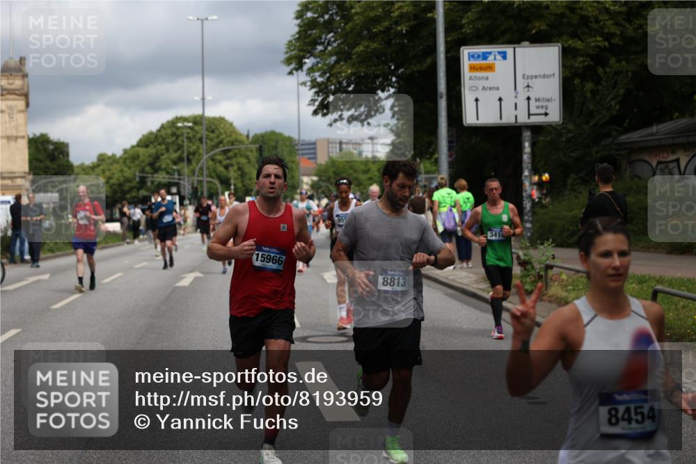 29.06.2025 - hella hamburg halbmarathon Yannick Fuchs http://msf.ph/oto/8193959 29.06.2025 10:44:09 20KM 1216, 1321, 2020, 2234, 2788, 3296, 3414, 3543, 3562, 3852, 3947, 4247, 4933, 5447, 5894, 5978, 6125, 6282, 7100, 7657, 8153, 8313, 8454, 8576, 8689, 8813, 8899, 8921, 9031, 9303, 9491, 9551, 9597, 9723, 10189, 10480, 11339, 11975, 12203, 12235, 12527, 12733, 13159, 13225, 13282, 13463, 13758, 13976, 14562, 14794, 14838, 15620, 15966, 16000, 16242, 16403, 16732, 16738, 16843, 16877, 16887, 17001, 17282, 17319, 18228, 18229, 18350, 18451, 18499, 18884 meine-sportfotos.de