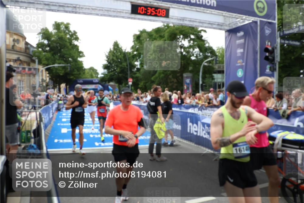 29.06.2025 - hella hamburg halbmarathon Zöllner http://msf.ph/oto/8194081 29.06.2025 10:35:06 Ziel 7972, 8901, 11559, 12044, 14069, 15391, 15902, 16177, 16963, 16964 meine-sportfotos.de