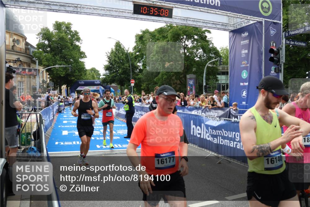 29.06.2025 - hella hamburg halbmarathon Zöllner http://msf.ph/oto/8194100 29.06.2025 10:35:06 Ziel 7972, 8901, 11559, 12044, 14069, 15391, 15902, 16177, 16963, 16964 meine-sportfotos.de