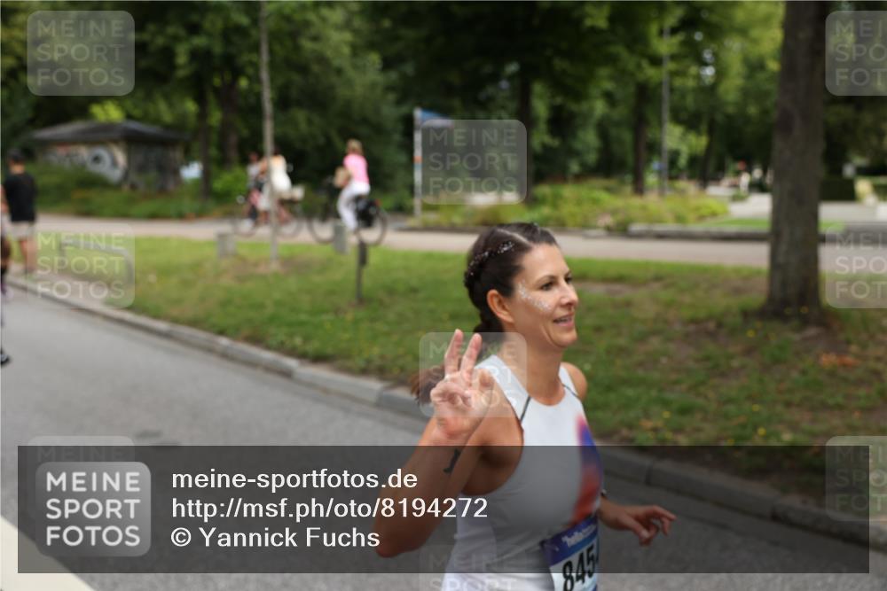 29.06.2025 - hella hamburg halbmarathon Yannick Fuchs http://msf.ph/oto/8194272 29.06.2025 10:44:09 20KM 1216, 1321, 2020, 2234, 2788, 3296, 3414, 3543, 3562, 3852, 3947, 4247, 4933, 5447, 5894, 5978, 6125, 6282, 7100, 7657, 8153, 8313, 8454, 8576, 8689, 8813, 8899, 8921, 9031, 9303, 9491, 9551, 9597, 9723, 10189, 10480, 11339, 11975, 12203, 12235, 12527, 12733, 13159, 13225, 13282, 13463, 13758, 13976, 14562, 14794, 14838, 15620, 15966, 16000, 16242, 16403, 16732, 16738, 16843, 16877, 16887, 17001, 17282, 17319, 18228, 18229, 18350, 18451, 18499, 18884 meine-sportfotos.de