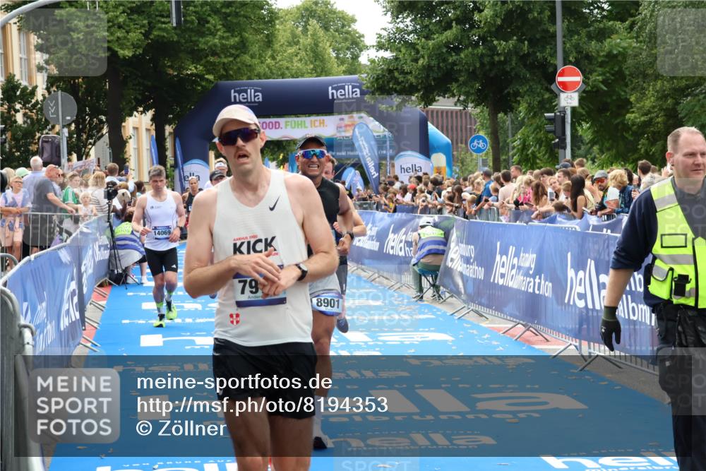 29.06.2025 - hella hamburg halbmarathon Zöllner http://msf.ph/oto/8194353 29.06.2025 10:35:10 Ziel 4740, 7628, 7972, 8901, 11559, 14069, 16963, 16964, 17022 meine-sportfotos.de