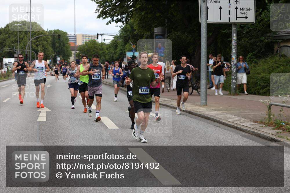 29.06.2025 - hella hamburg halbmarathon Yannick Fuchs http://msf.ph/oto/8194492 29.06.2025 10:31:32 20KM 1385, 1411, 1571, 3959, 4865, 5003, 5092, 5315, 5961, 6529, 7482, 7831, 8084, 8121, 8362, 9296, 9313, 10680, 10738, 11120, 11833, 13972, 15261, 16523, 17024, 17192, 17306, 17658, 17723, 18038, 18062, 18384, 18733, 18824 meine-sportfotos.de