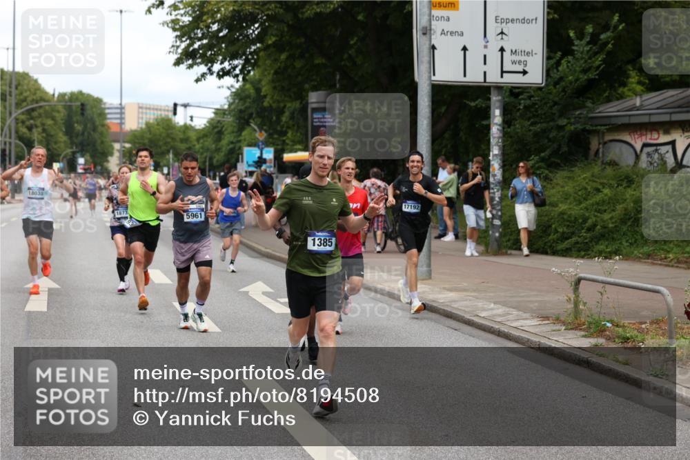29.06.2025 - hella hamburg halbmarathon Yannick Fuchs http://msf.ph/oto/8194508 29.06.2025 10:31:33 20KM 1385, 1411, 1571, 3959, 4860, 4865, 5003, 5092, 5315, 5961, 6529, 7482, 7831, 8084, 8121, 8362, 9296, 9313, 10680, 10738, 11120, 11833, 13972, 15261, 16523, 17024, 17192, 17306, 17658, 17723, 18038, 18062, 18384, 18733, 18824 meine-sportfotos.de