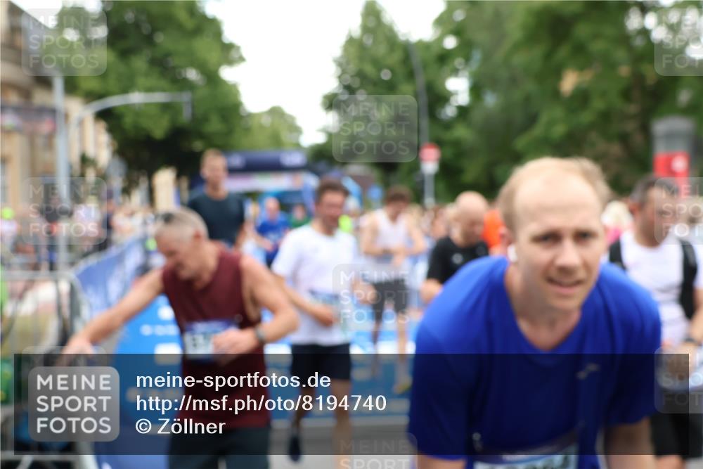 29.06.2025 - hella hamburg halbmarathon Zöllner http://msf.ph/oto/8194740 29.06.2025 10:45:29 Ziel 1697, 2367, 2470, 3186, 11469, 12277, 12643, 14703, 16725, 17499, 18407, 18638 meine-sportfotos.de
