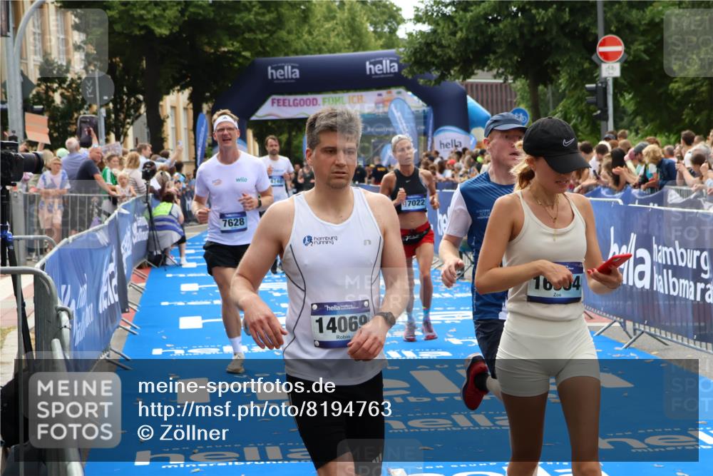 29.06.2025 - hella hamburg halbmarathon Zöllner http://msf.ph/oto/8194763 29.06.2025 10:35:15 Ziel 4740, 7628, 7867, 11559, 12514, 15415, 17022 meine-sportfotos.de
