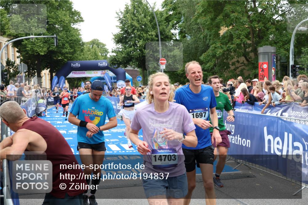 29.06.2025 - hella hamburg halbmarathon Zöllner http://msf.ph/oto/8194837 29.06.2025 10:45:33 Ziel 2138, 2415, 5623, 6831, 8374, 12277, 12643, 14062, 16725, 18407, 18638 meine-sportfotos.de