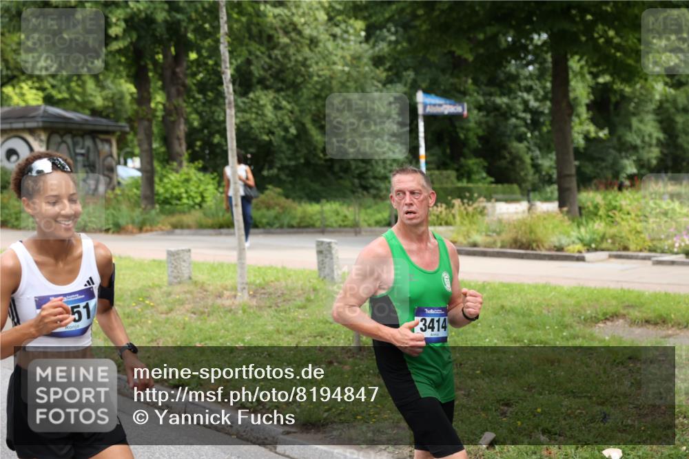 29.06.2025 - hella hamburg halbmarathon Yannick Fuchs http://msf.ph/oto/8194847 29.06.2025 10:44:12 20KM 1216, 1321, 2020, 2234, 2788, 3296, 3414, 3543, 3562, 3852, 3947, 4247, 4933, 5447, 5894, 6125, 6282, 8153, 8313, 8454, 8576, 8657, 8689, 8813, 8899, 8921, 9031, 9303, 9551, 10480, 10750, 11339, 11975, 12203, 12235, 12527, 12733, 13159, 13225, 13282, 13463, 13758, 13812, 13976, 14562, 14794, 15620, 15966, 16000, 16242, 16403, 16732, 16887, 17001, 17282, 17319, 18228, 18229, 18350, 18451, 18499, 18884 meine-sportfotos.de