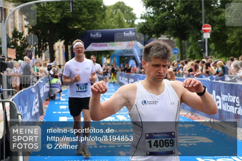 29.06.2025 - hella hamburg halbmarathon Zöllner http://msf.ph/oto/8194853 29.06.2025 10:35:16 Ziel 4740, 7628, 7867, 12514, 15415, 17022 meine-sportfotos.de