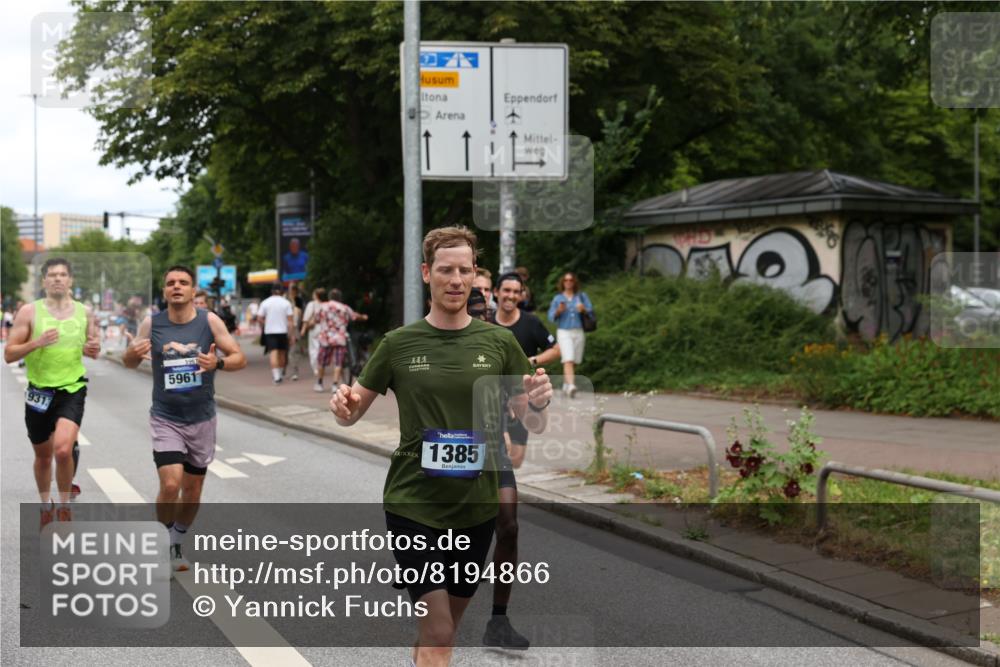29.06.2025 - hella hamburg halbmarathon Yannick Fuchs http://msf.ph/oto/8194866 29.06.2025 10:31:34 20KM 1385, 1411, 1571, 3959, 4860, 4865, 5003, 5092, 5315, 5961, 6529, 7482, 7831, 8084, 8121, 8362, 9178, 9296, 9313, 10680, 10738, 11120, 11833, 13972, 15261, 15939, 16523, 17024, 17192, 17306, 17658, 17723, 18038, 18062, 18384, 18733, 18824 meine-sportfotos.de