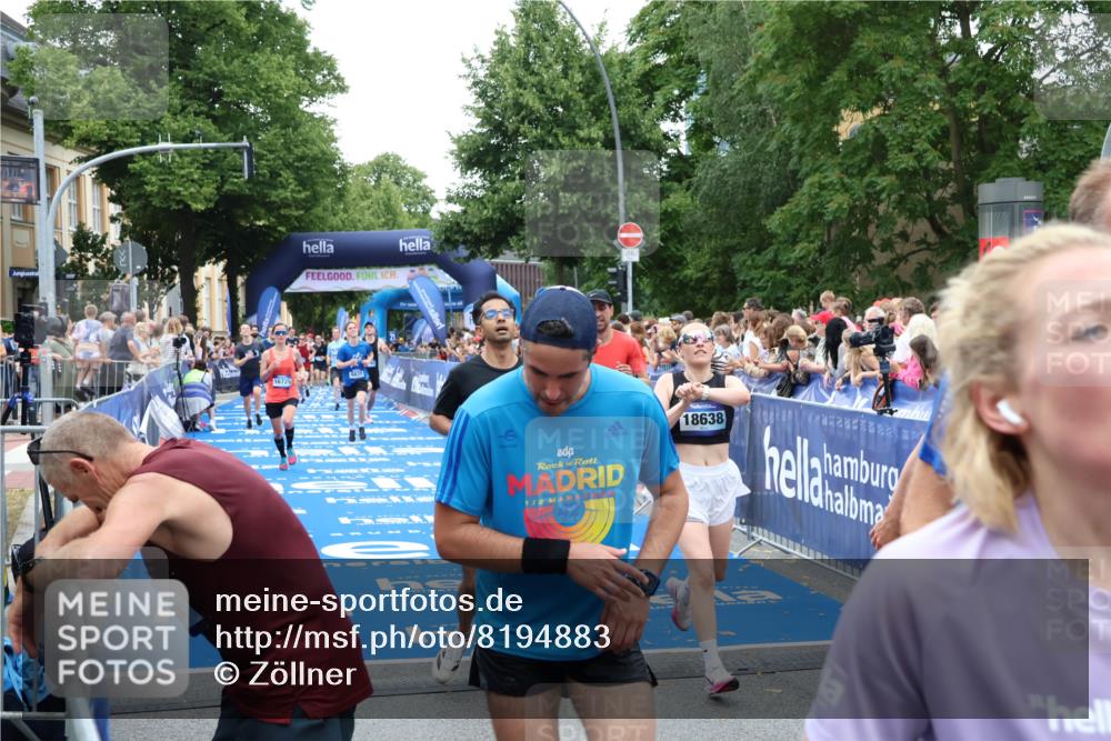 29.06.2025 - hella hamburg halbmarathon Zöllner http://msf.ph/oto/8194883 29.06.2025 10:45:34 Ziel 2138, 2415, 5623, 6831, 8374, 8668, 12277, 12643, 14062, 16725, 18638 meine-sportfotos.de