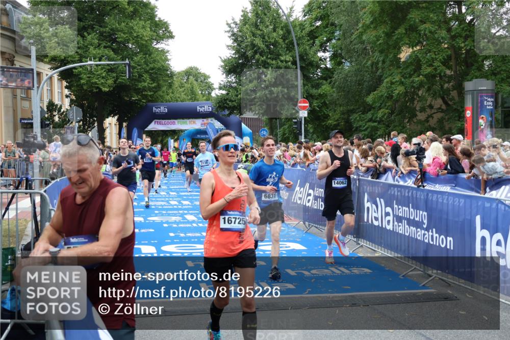 29.06.2025 - hella hamburg halbmarathon Zöllner http://msf.ph/oto/8195226 29.06.2025 10:45:38 Ziel 2138, 2415, 5623, 6831, 8374, 8668, 11291, 11495, 12154, 14062, 14764, 15666, 17674, 18862, 18878 meine-sportfotos.de