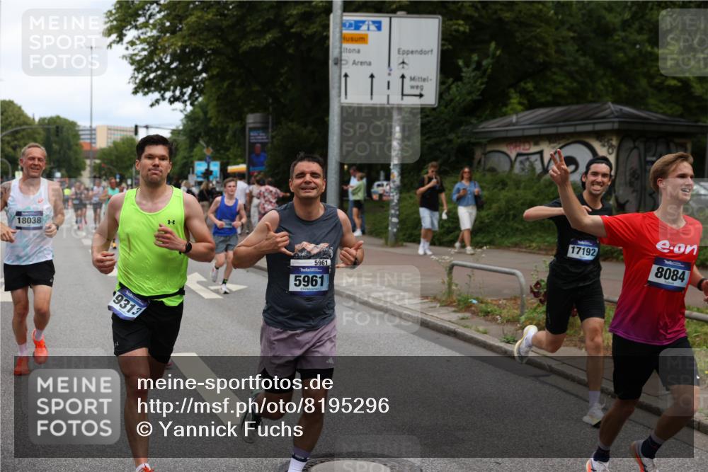29.06.2025 - hella hamburg halbmarathon Yannick Fuchs http://msf.ph/oto/8195296 29.06.2025 10:31:35 20KM 1385, 1411, 1571, 3959, 4860, 4865, 5003, 5092, 5307, 5315, 5961, 6123, 6529, 7310, 7482, 7831, 8084, 8121, 8362, 9178, 9296, 9313, 10680, 10738, 11120, 11833, 13972, 14691, 15261, 15939, 16523, 17024, 17192, 17306, 17658, 17723, 18038, 18062, 18384, 18733, 18824 meine-sportfotos.de