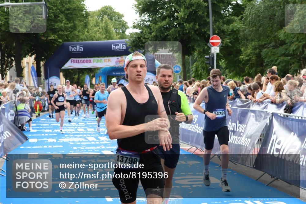 29.06.2025 - hella hamburg halbmarathon Zöllner http://msf.ph/oto/8195396 29.06.2025 10:35:25 Ziel 4944, 10877, 11898, 13798, 14789, 15390, 15701, 15773, 15931 meine-sportfotos.de