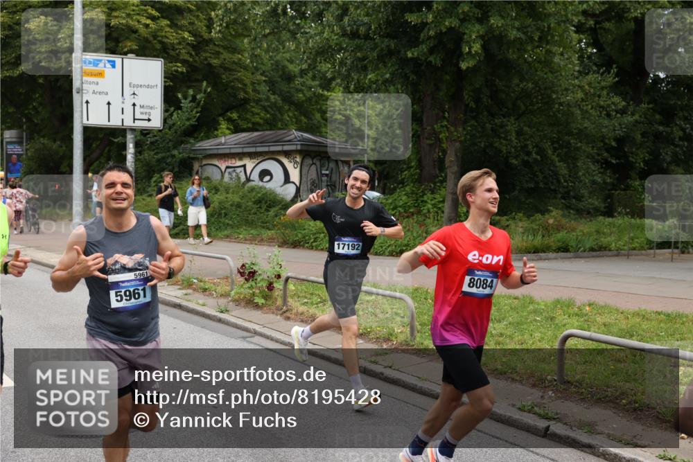29.06.2025 - hella hamburg halbmarathon Yannick Fuchs http://msf.ph/oto/8195428 29.06.2025 10:31:35 20KM 1385, 1411, 1571, 3959, 4860, 4865, 5003, 5092, 5307, 5315, 5961, 6123, 6529, 7310, 7482, 7831, 8084, 8121, 8362, 9178, 9296, 9313, 10680, 10738, 11120, 11833, 13972, 14691, 15261, 15939, 16523, 17024, 17192, 17306, 17658, 17723, 18038, 18062, 18384, 18733, 18824 meine-sportfotos.de