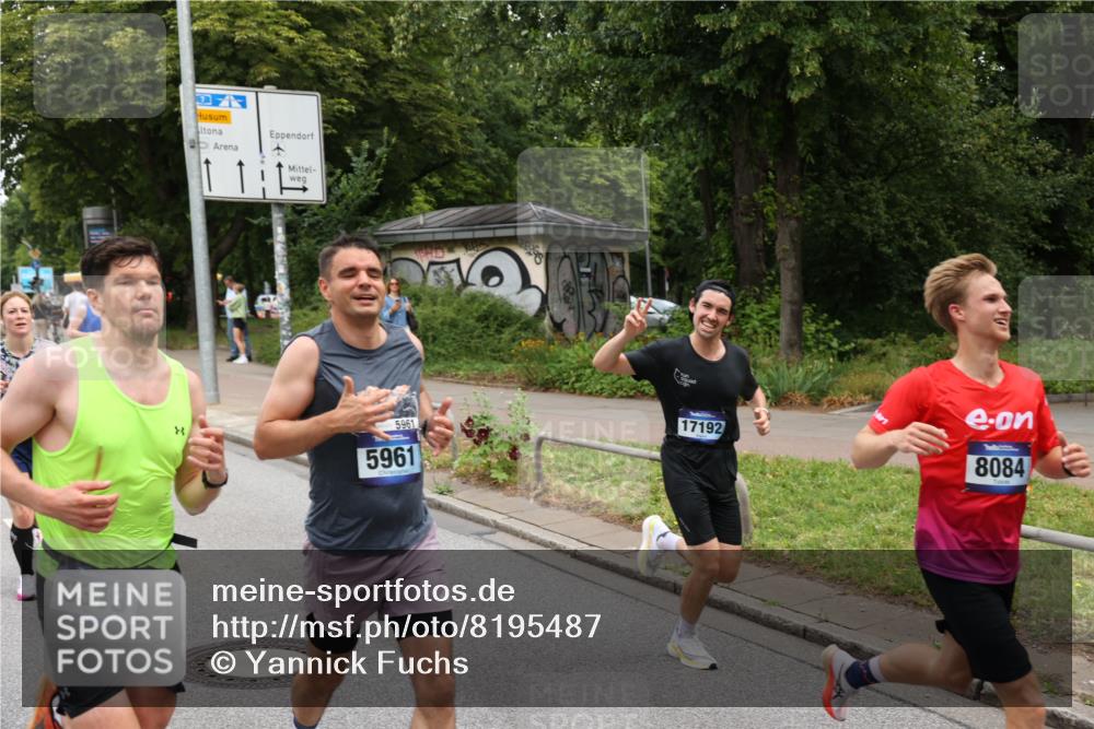 29.06.2025 - hella hamburg halbmarathon Yannick Fuchs http://msf.ph/oto/8195487 29.06.2025 10:31:35 20KM 1385, 1411, 1571, 3959, 4860, 4865, 5003, 5092, 5307, 5315, 5961, 6123, 6529, 7310, 7482, 7831, 8084, 8121, 8362, 9178, 9296, 9313, 10680, 10738, 11120, 11833, 13972, 14691, 15261, 15939, 16523, 17024, 17192, 17306, 17658, 17723, 18038, 18062, 18384, 18733, 18824 meine-sportfotos.de
