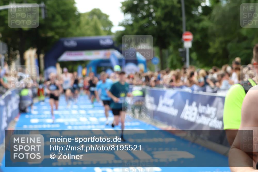 29.06.2025 - hella hamburg halbmarathon Zöllner http://msf.ph/oto/8195521 29.06.2025 10:35:26 Ziel 4944, 10877, 11898, 13798, 14789, 15390, 15701, 15773, 15931, 15959 meine-sportfotos.de