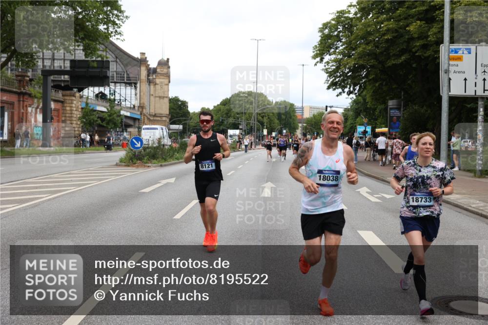 29.06.2025 - hella hamburg halbmarathon Yannick Fuchs http://msf.ph/oto/8195522 29.06.2025 10:31:36 20KM 1385, 1411, 1571, 3959, 4860, 4865, 5003, 5092, 5307, 5315, 5961, 6123, 6529, 7310, 7482, 7831, 8084, 8121, 8362, 9178, 9296, 9313, 10680, 10738, 11120, 11833, 13972, 14459, 14691, 14934, 15261, 15939, 16523, 17024, 17192, 17306, 17658, 17723, 18038, 18062, 18384, 18733, 18824 meine-sportfotos.de