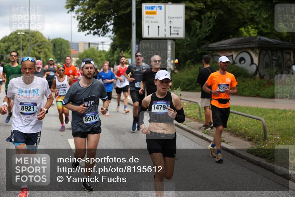 29.06.2025 - hella hamburg halbmarathon Yannick Fuchs http://msf.ph/oto/8195612 29.06.2025 10:44:17 20KM 1119, 1216, 1321, 1399, 1630, 2020, 2234, 2788, 3296, 3414, 3852, 3947, 4127, 4247, 4933, 5447, 5894, 6125, 6282, 8153, 8313, 8576, 8657, 8689, 8899, 8921, 9031, 9303, 9551, 10371, 10480, 10750, 11455, 11975, 12203, 12235, 12527, 12733, 13225, 13282, 13463, 13609, 13758, 13812, 14562, 14794, 15620, 16000, 16242, 16403, 16732, 16806, 16887, 17247, 17282, 17319, 18228, 18229, 18451, 18499, 18657, 18658, 18884 meine-sportfotos.de