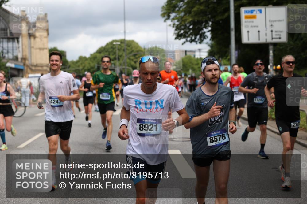 29.06.2025 - hella hamburg halbmarathon Yannick Fuchs http://msf.ph/oto/8195713 29.06.2025 10:44:18 20KM 1119, 1216, 1321, 1399, 1630, 2020, 2234, 2788, 3296, 3414, 3852, 3947, 4127, 4247, 4933, 5447, 5894, 6125, 6282, 8153, 8313, 8576, 8657, 8689, 8899, 8921, 9031, 9303, 10371, 10480, 10750, 11455, 11975, 12203, 12235, 12527, 12733, 13225, 13282, 13463, 13609, 13758, 13812, 14562, 14794, 15620, 15950, 16000, 16242, 16403, 16732, 16806, 16887, 17247, 17282, 17319, 18228, 18229, 18451, 18499, 18657, 18658, 18811, 18884 meine-sportfotos.de