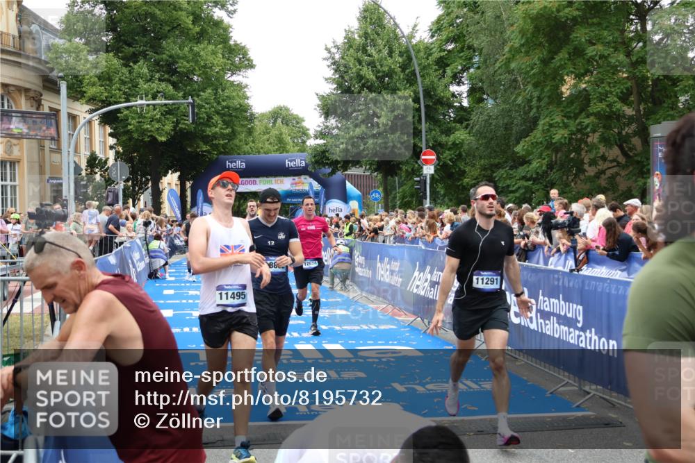 29.06.2025 - hella hamburg halbmarathon Zöllner http://msf.ph/oto/8195732 29.06.2025 10:45:45 Ziel 4854, 5047, 6071, 6711, 11291, 11495, 13975, 14374, 14764, 16617, 17332, 17674, 17835, 18862 meine-sportfotos.de