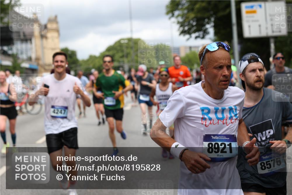 29.06.2025 - hella hamburg halbmarathon Yannick Fuchs http://msf.ph/oto/8195828 29.06.2025 10:44:18 20KM 1119, 1216, 1321, 1399, 1630, 2020, 2234, 2788, 3296, 3414, 3852, 3947, 4127, 4247, 4933, 5447, 5894, 6125, 6282, 8153, 8313, 8576, 8657, 8689, 8899, 8921, 9031, 9303, 10371, 10480, 10750, 11455, 11975, 12203, 12235, 12527, 12733, 13225, 13282, 13463, 13609, 13758, 13812, 14562, 14794, 15620, 15950, 16000, 16242, 16403, 16732, 16806, 16887, 17247, 17282, 17319, 18228, 18229, 18451, 18499, 18657, 18658, 18811, 18884 meine-sportfotos.de