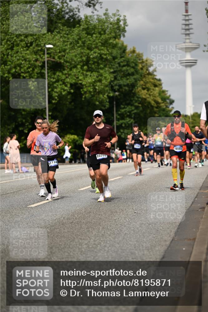 29.06.2025 - hella hamburg halbmarathon Dr. Thomas Lammeyer http://msf.ph/oto/8195871 29.06.2025 10:11:24 Kennedybrücke 1993, 4262, 4502, 5287, 5807, 5845, 5926, 6517, 6518, 6833, 7503, 8585, 10283, 10700, 10703, 11114, 11394 meine-sportfotos.de