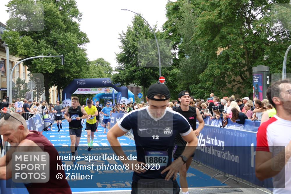 29.06.2025 - hella hamburg halbmarathon Zöllner http://msf.ph/oto/8195920 29.06.2025 10:45:49 Ziel 4345, 4854, 5047, 6290, 6711, 7385, 13975, 14374, 16617, 17332, 17835 meine-sportfotos.de