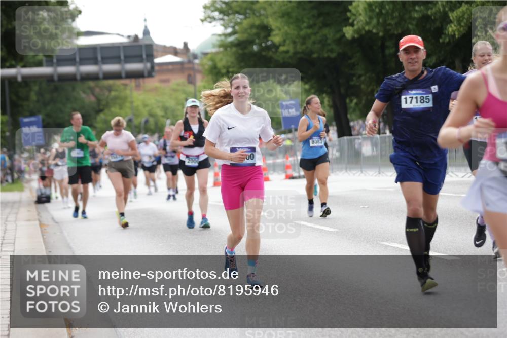 29.06.2025 - hella hamburg halbmarathon Jannik Wohlers http://msf.ph/oto/8195946 29.06.2025 10:24:38 Lombardsbrücke 1740, 2000, 2249, 3920, 4008, 4010, 5126, 7778, 8083, 9573, 11400, 11921, 14649, 15153, 15679, 15942, 17185, 17954, 18194, 18198 meine-sportfotos.de