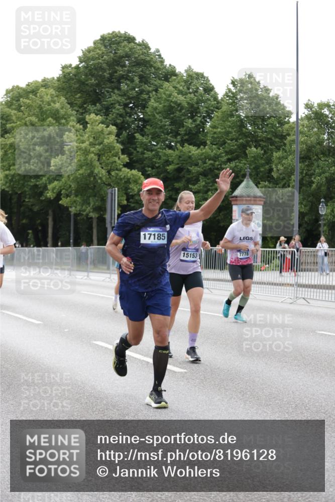 29.06.2025 - hella hamburg halbmarathon Jannik Wohlers http://msf.ph/oto/8196128 29.06.2025 10:24:40 Lombardsbrücke 1740, 2000, 3920, 3961, 3963, 4008, 4010, 7778, 8083, 9573, 11400, 11921, 14649, 15153, 15679, 15942, 17185, 17954, 18194, 18198 meine-sportfotos.de