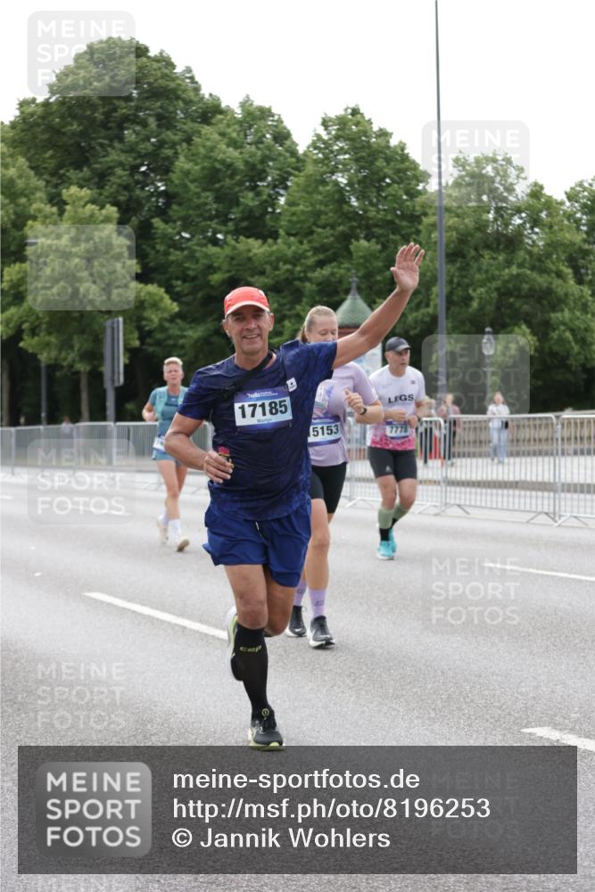 29.06.2025 - hella hamburg halbmarathon Jannik Wohlers http://msf.ph/oto/8196253 29.06.2025 10:24:40 Lombardsbrücke 1740, 2000, 3920, 3961, 3963, 4008, 4010, 7778, 8083, 9573, 11400, 11921, 14649, 15153, 15679, 15942, 17185, 17954, 18194, 18198 meine-sportfotos.de