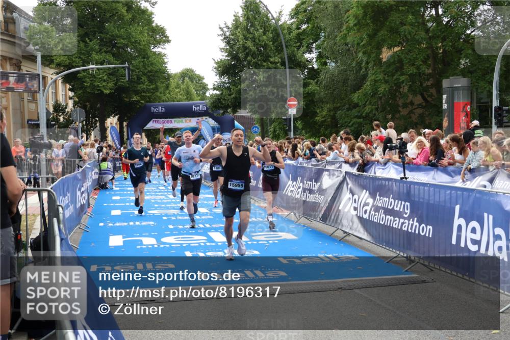 29.06.2025 - hella hamburg halbmarathon Zöllner http://msf.ph/oto/8196317 29.06.2025 10:35:34 Ziel 1344, 1889, 4050, 5269, 10384, 10771, 15959, 16695, 16811, 17612, 17826, 19022 meine-sportfotos.de
