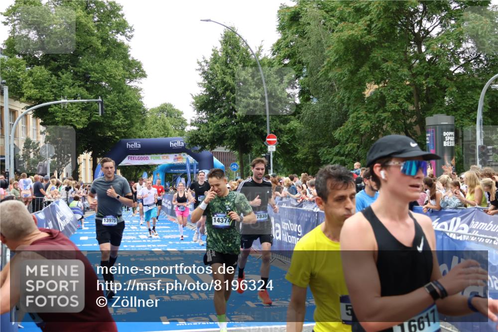 29.06.2025 - hella hamburg halbmarathon Zöllner http://msf.ph/oto/8196324 29.06.2025 10:45:53 Ziel 3477, 4345, 4854, 6290, 7385, 10792, 11821, 13975, 14374, 14911, 16624, 17835, 18185 meine-sportfotos.de