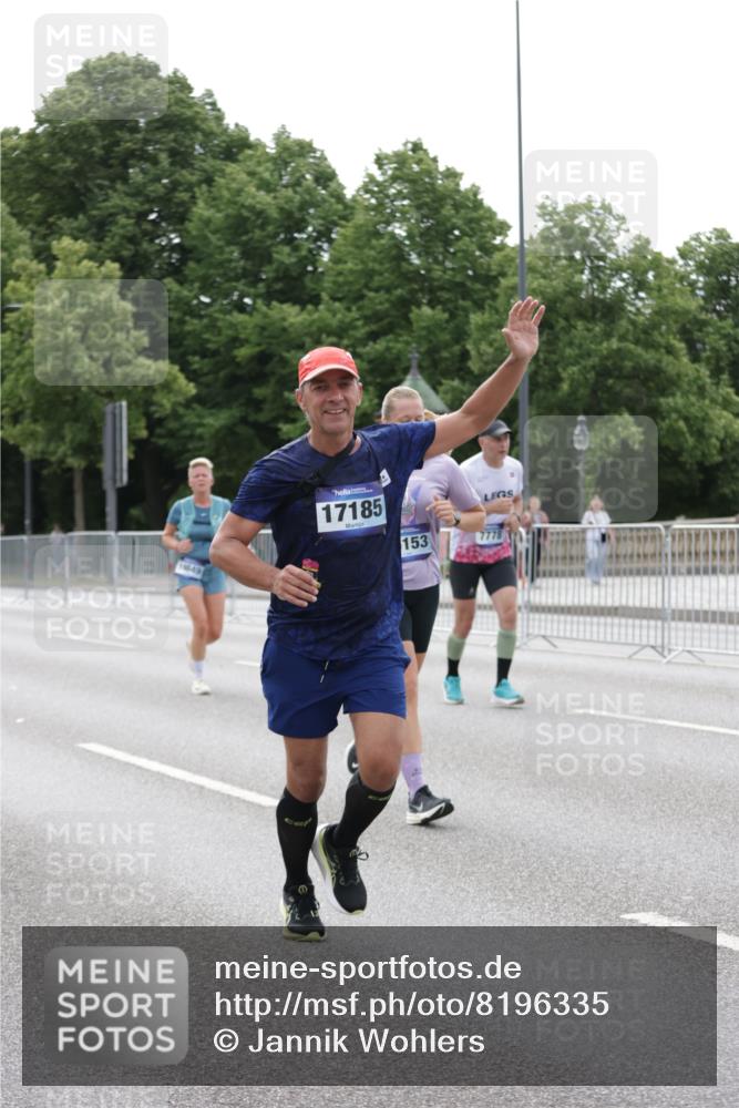 29.06.2025 - hella hamburg halbmarathon Jannik Wohlers http://msf.ph/oto/8196335 29.06.2025 10:24:40 Lombardsbrücke 1740, 2000, 3920, 3961, 3963, 4008, 4010, 7778, 8083, 9573, 11400, 11921, 14649, 15153, 15679, 15942, 17185, 17954, 18194, 18198 meine-sportfotos.de