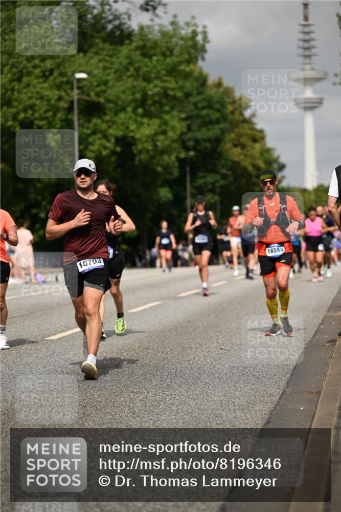 29.06.2025 - hella hamburg halbmarathon Dr. Thomas Lammeyer http://msf.ph/oto/8196346 29.06.2025 10:11:25 Kennedybrücke 1993, 4262, 4502, 5242, 5287, 5807, 5845, 5926, 6517, 6518, 6707, 6713, 6833, 7503, 8585, 10283, 10700, 10703, 11114, 11394 meine-sportfotos.de