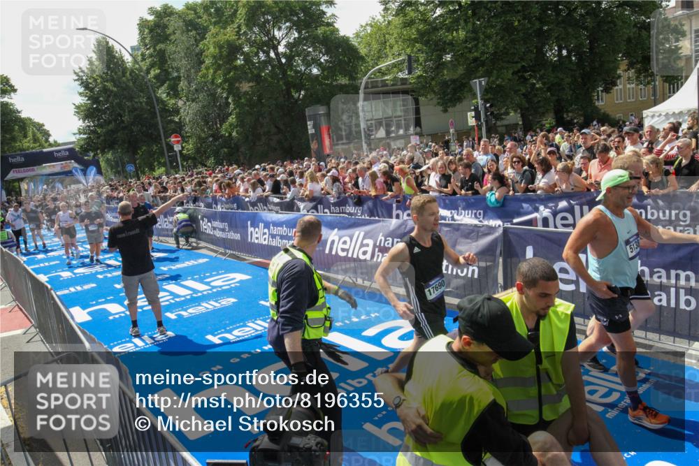 29.06.2025 - hella hamburg halbmarathon Michael Strokosch http://msf.ph/oto/8196355 29.06.2025 11:35:29 Ziel 2022, 2510, 2511, 2787, 3145, 3877, 4375, 4376, 5138, 5601, 6516, 6695, 6696, 9370, 10487, 11635, 12026, 13657, 14956, 17690, 18191 meine-sportfotos.de