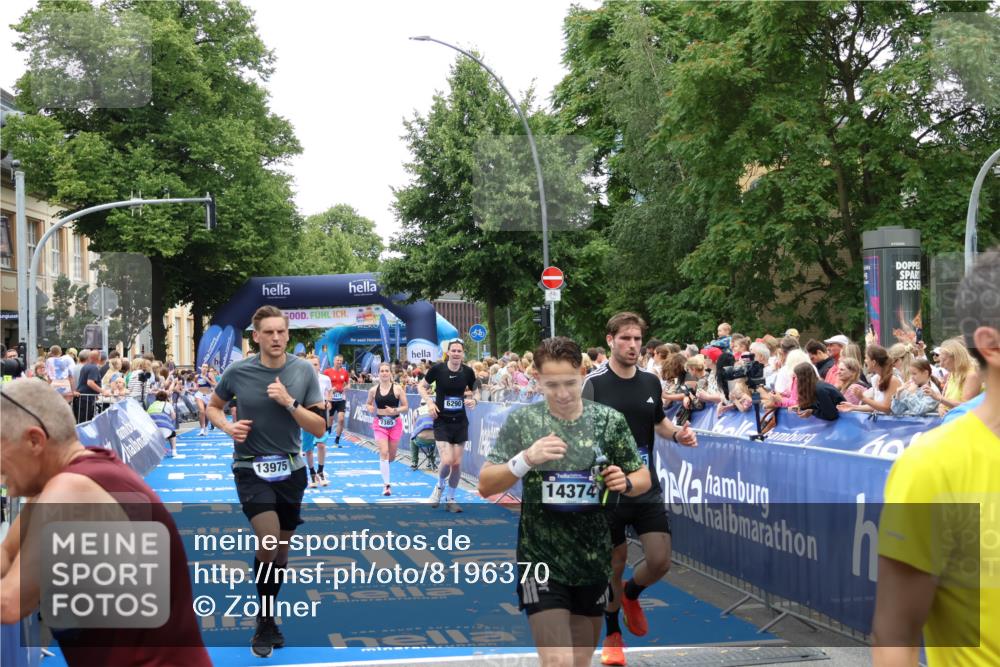 29.06.2025 - hella hamburg halbmarathon Zöllner http://msf.ph/oto/8196370 29.06.2025 10:45:54 Ziel 3477, 4345, 4854, 6290, 6532, 7385, 10792, 11821, 13975, 14374, 14911, 15149, 16624, 17835, 18185 meine-sportfotos.de
