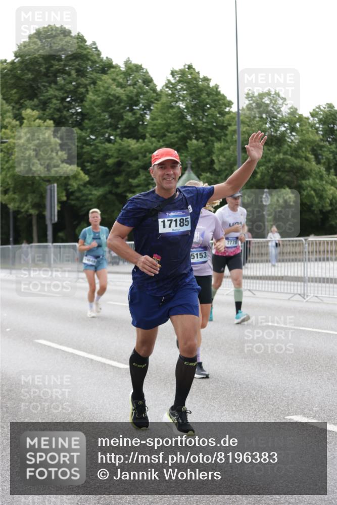 29.06.2025 - hella hamburg halbmarathon Jannik Wohlers http://msf.ph/oto/8196383 29.06.2025 10:24:40 Lombardsbrücke 1740, 2000, 3920, 3961, 3963, 4008, 4010, 7778, 8083, 9573, 11400, 11921, 14649, 15153, 15679, 15942, 17185, 17954, 18194, 18198 meine-sportfotos.de