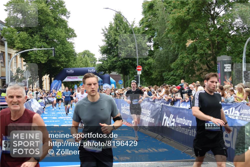 29.06.2025 - hella hamburg halbmarathon Zöllner http://msf.ph/oto/8196429 29.06.2025 10:45:55 Ziel 3477, 4277, 4345, 6290, 6532, 7385, 10792, 11821, 14911, 15149, 16624, 18185, 19116 meine-sportfotos.de