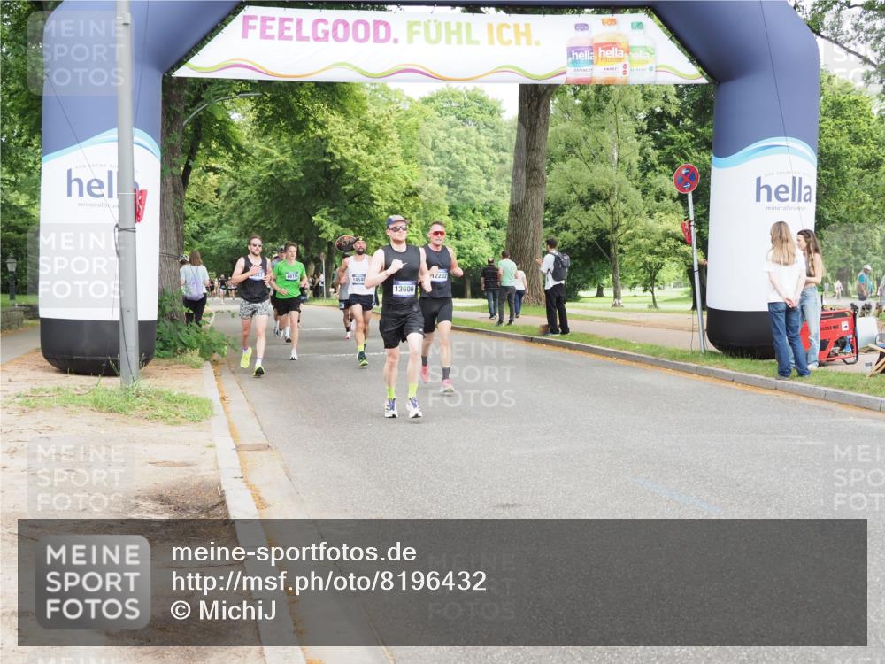29.06.2025 - hella hamburg halbmarathon MichiJ http://msf.ph/oto/8196432 29.06.2025 10:20:49 Zwischen KM18-KM19 12232, 15835, 18102, 19118 meine-sportfotos.de