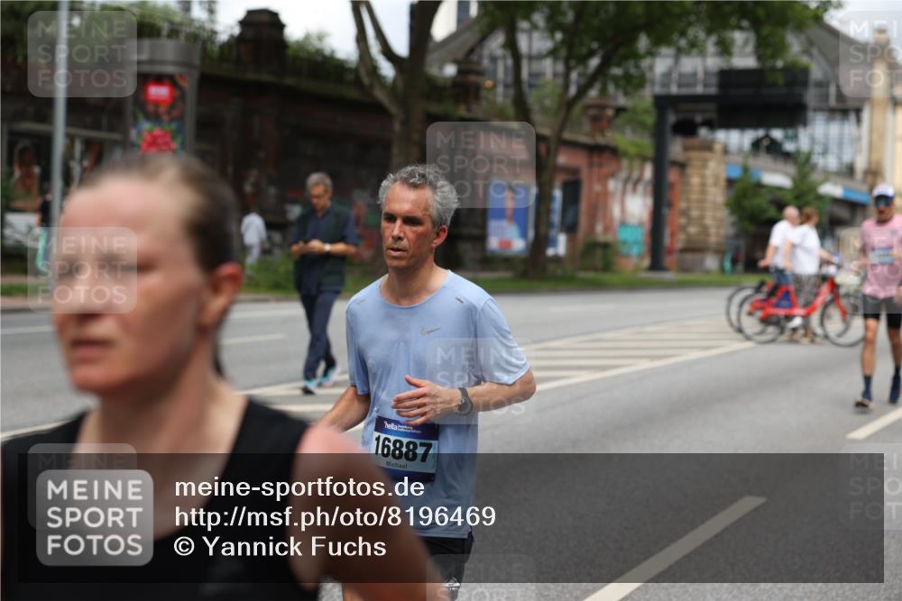 29.06.2025 - hella hamburg halbmarathon Yannick Fuchs http://msf.ph/oto/8196469 29.06.2025 10:44:23 20KM 1119, 1216, 1321, 1399, 1507, 1630, 2020, 2234, 2788, 3296, 3852, 3947, 4127, 4247, 4346, 4933, 5447, 5894, 6125, 6282, 7176, 8153, 8313, 8576, 8657, 8689, 8704, 8899, 8921, 9031, 9303, 10371, 10480, 10750, 11356, 11455, 11607, 12235, 12527, 12624, 12733, 13282, 13463, 13609, 13758, 13812, 14257, 14562, 14794, 15803, 15950, 16000, 16242, 16716, 16732, 16806, 16887, 17247, 17282, 17319, 18066, 18228, 18229, 18370, 18451, 18499, 18657, 18658, 18811, 18884 meine-sportfotos.de